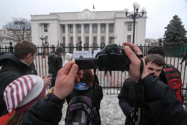 Фото, надіслані на пошту редакції «Конфлікти і закони» narod6